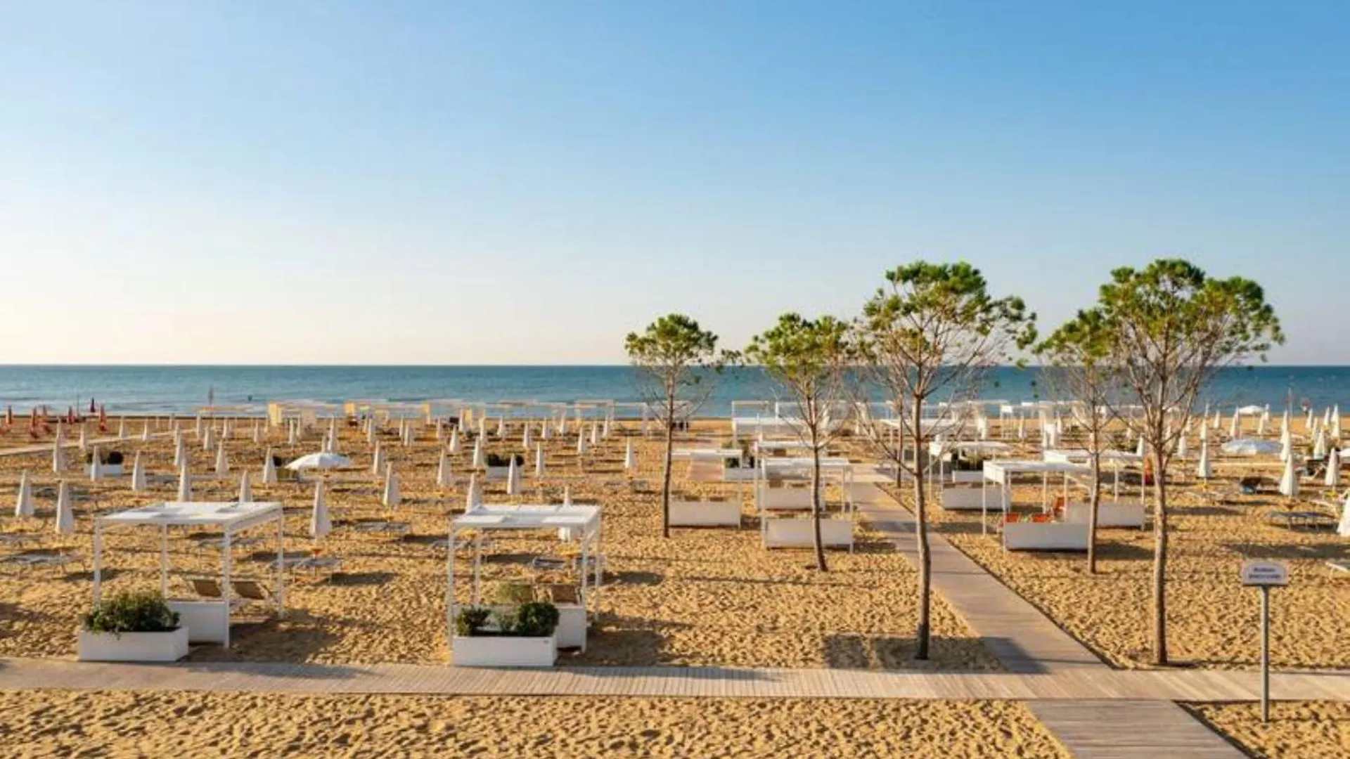 Sunny Apartment Right By The Beach Bibione