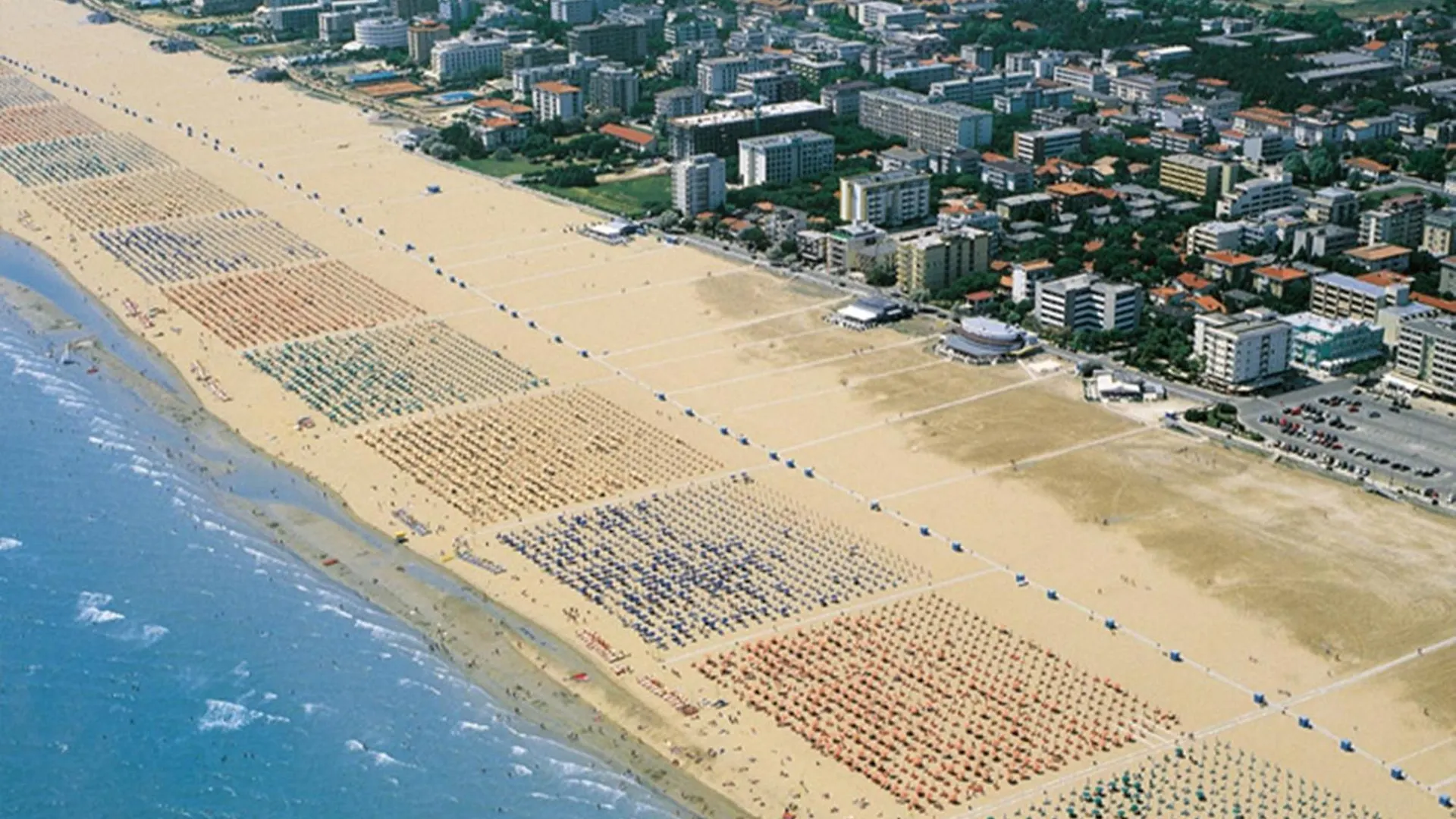 Sunny Apartment Right By The Beach Bibione Italy